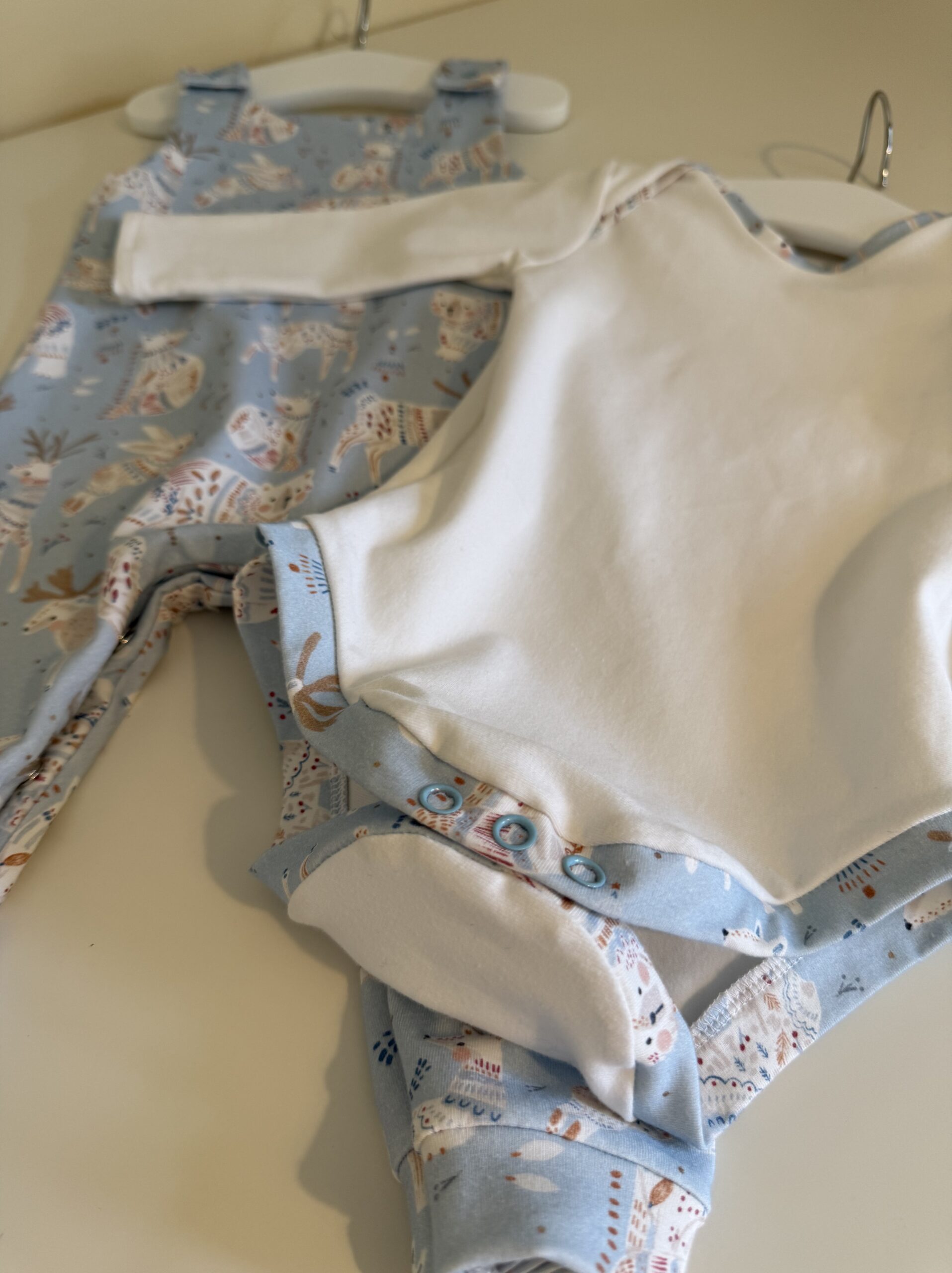 How to Dress Your Baby for Sleep: Complete Temperature Guide